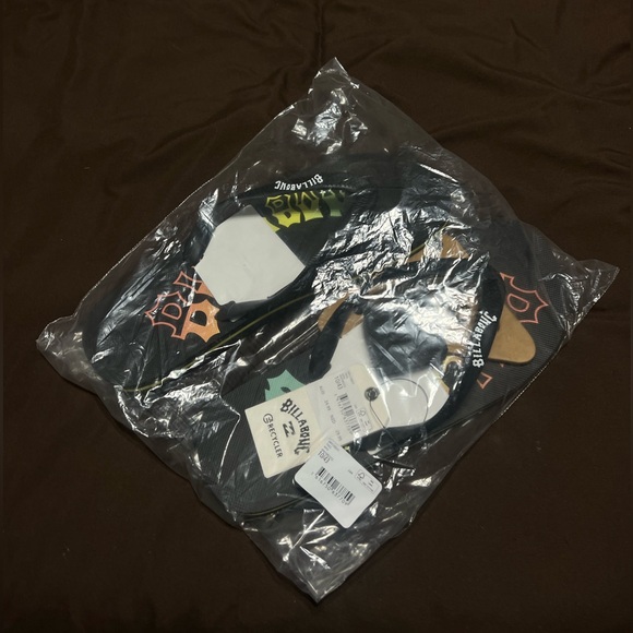 MENS billabong flip flops - Picture 5 of 6